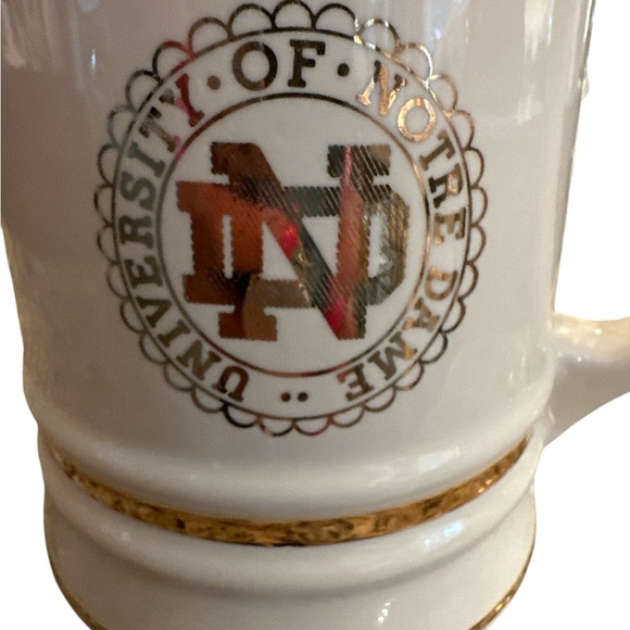 VTG Notre Dame University WC Bunting Large Mug Stein Cup in Off White Gold Trim - Picture 3 of 8